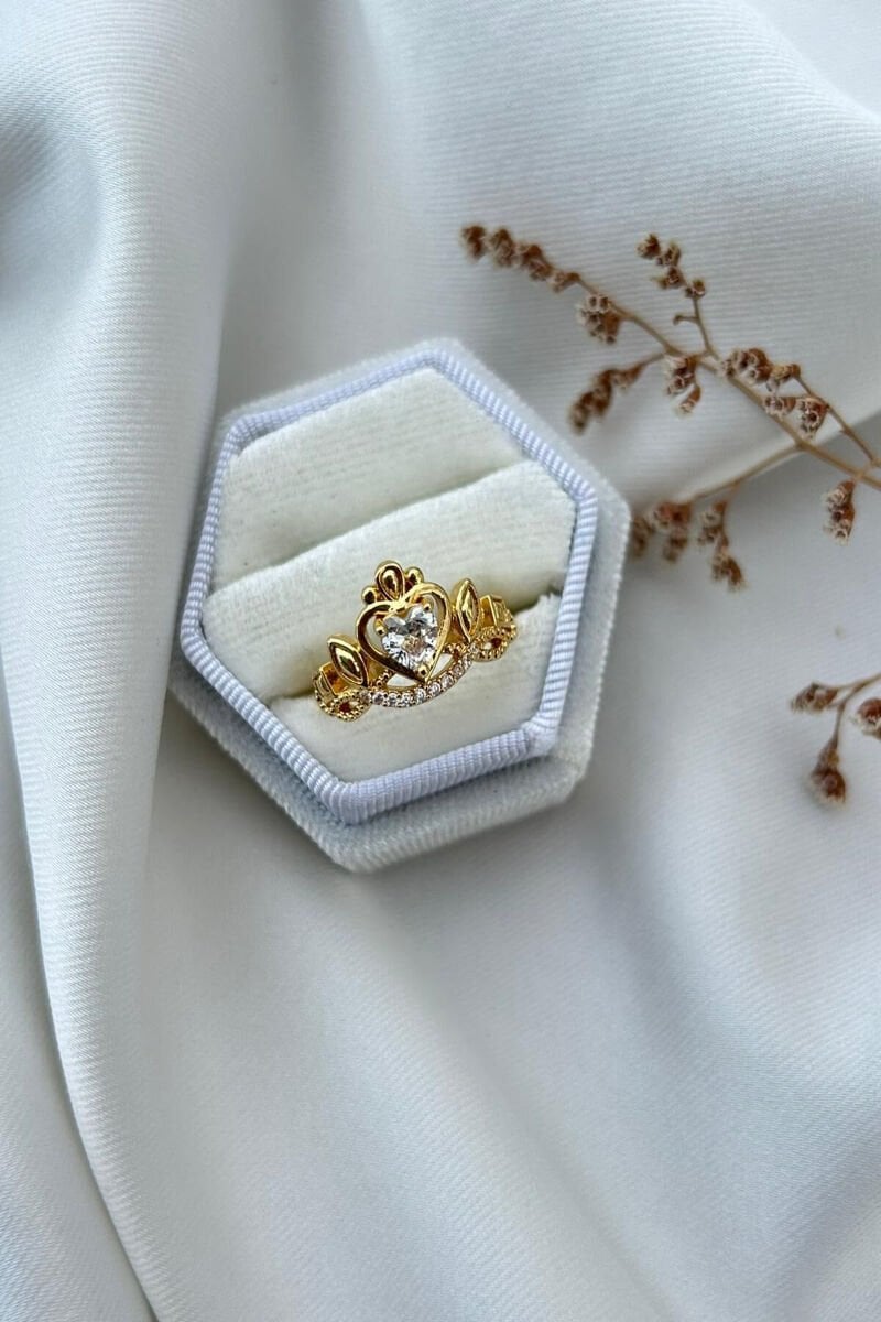 Kalp Model Taç Tasarım Yüzük