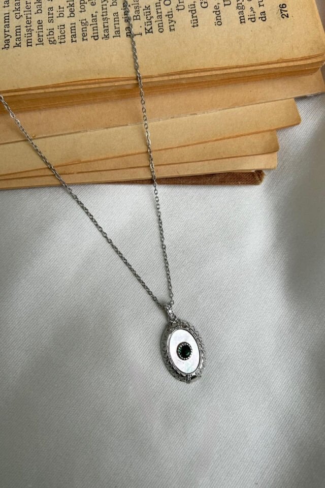 Yeşil Taş Detaylı Oval Model Plaka kolye