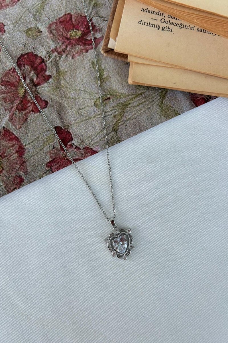 Kristal Taş Kalp Model kolye(silver)