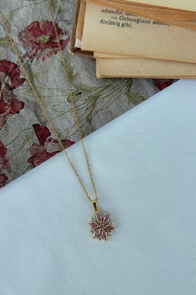 Kristal Pembe Çiçek Tasarım Model Kolye