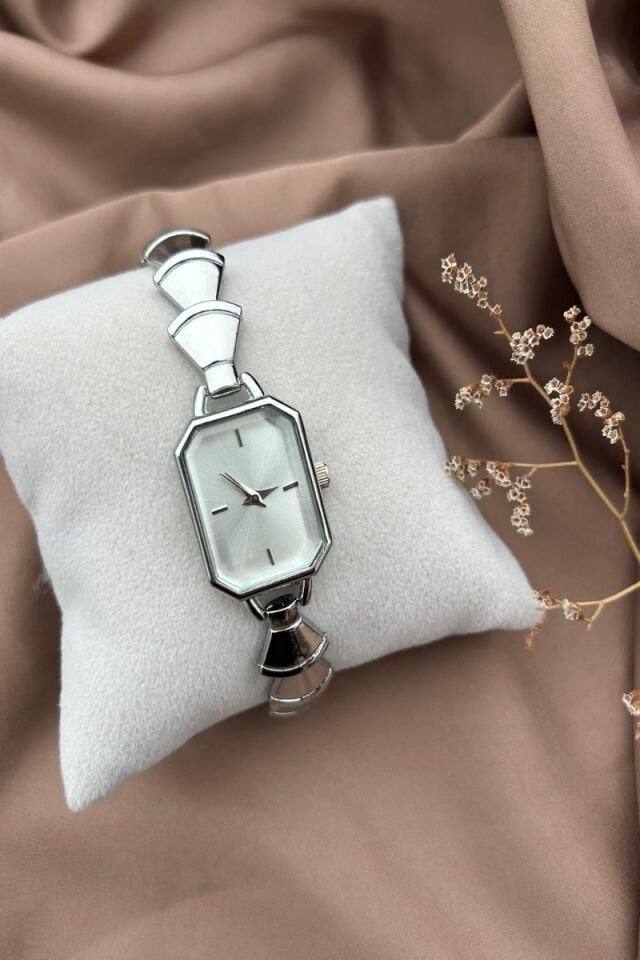 Dikdörtgen Model Tasarım Saat (silver)
