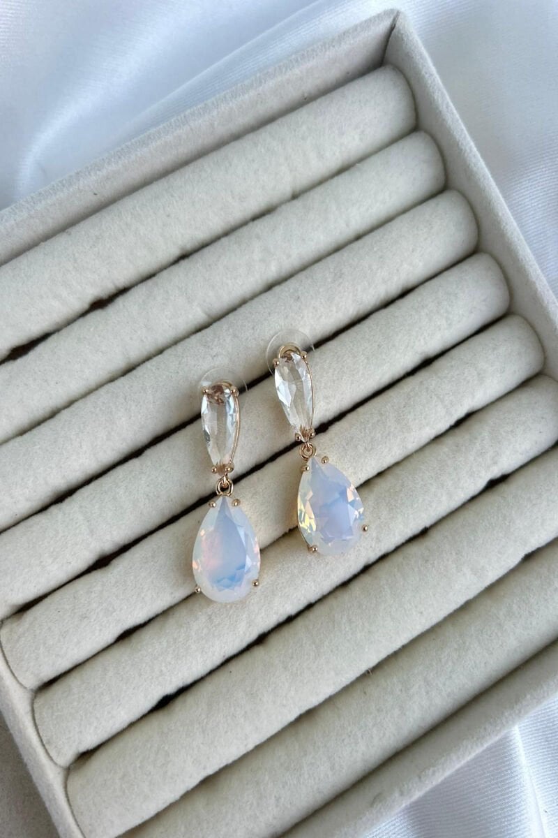 Sedefli Taş Sallantılı Tasarım Küpe