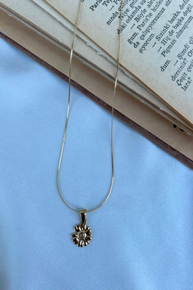 Minimal Çiçek Model Kolye