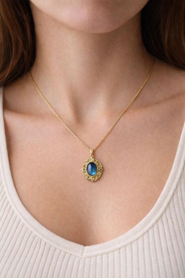 Gökyüzü Rengi Zirkon Taşlı Kolye