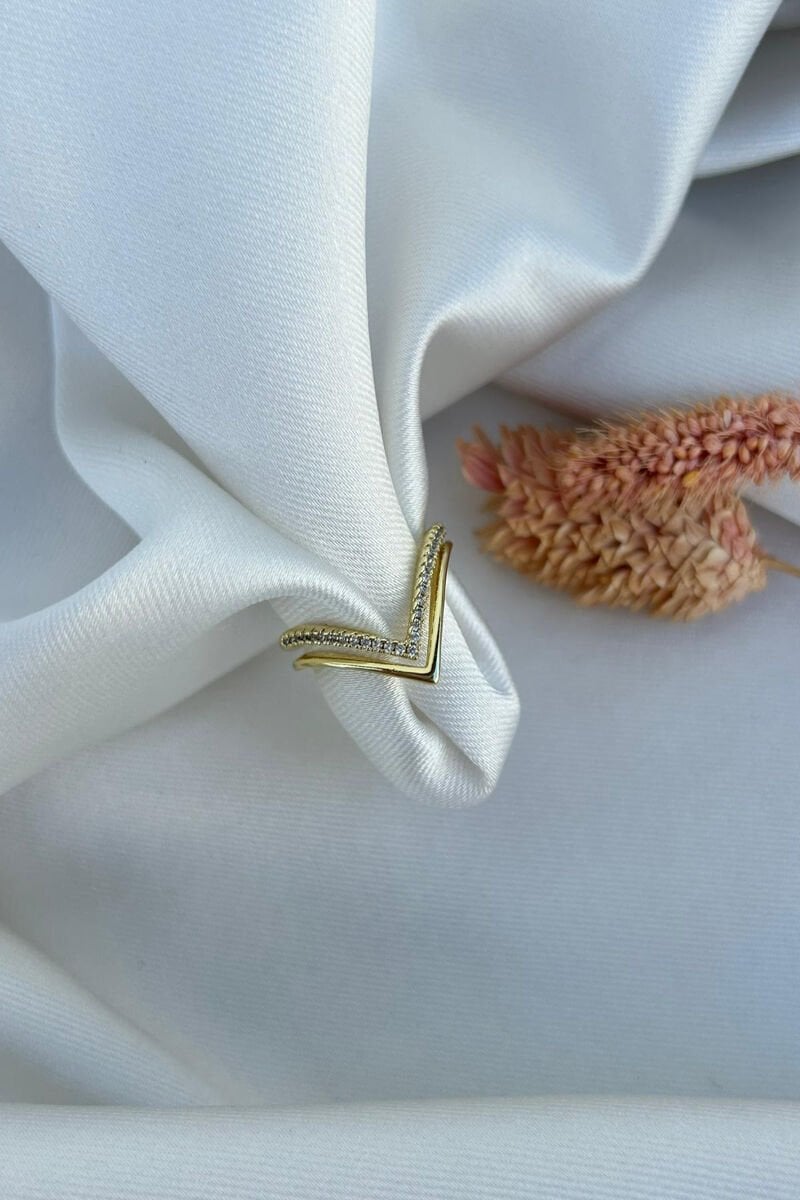 Taşlı V Model Tasarım Yüzük