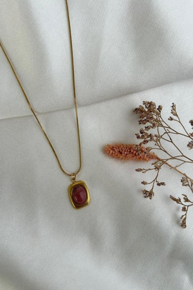 Pembe Taş Etnik Model Kare Kolye