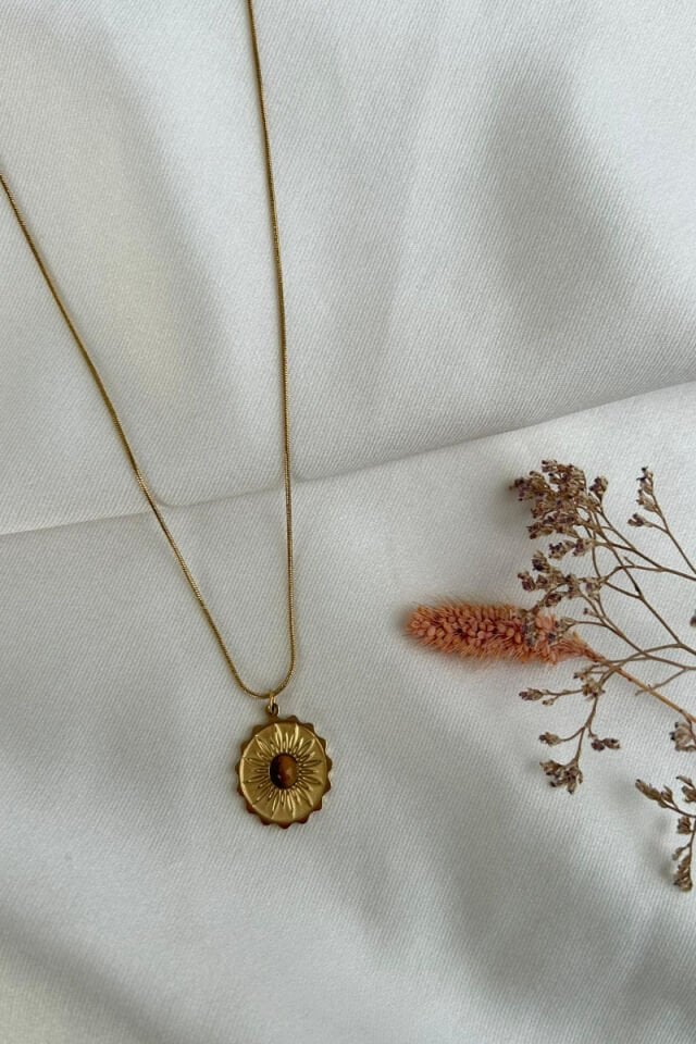 Kehribar Taş Güneş Model Kolye