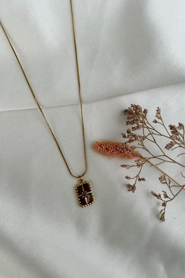 Kutup Yıldızı Detaylı Etnik Model Kolye