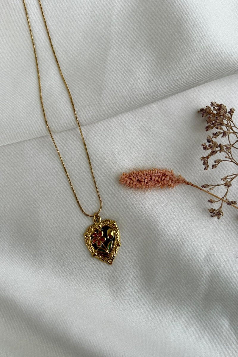 Kalp Model Vintage Tasarım Kolye