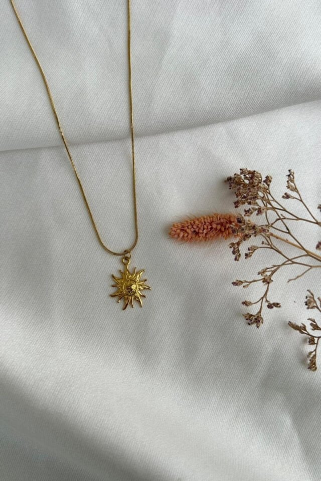 Güneş Model Tasarım Kolye