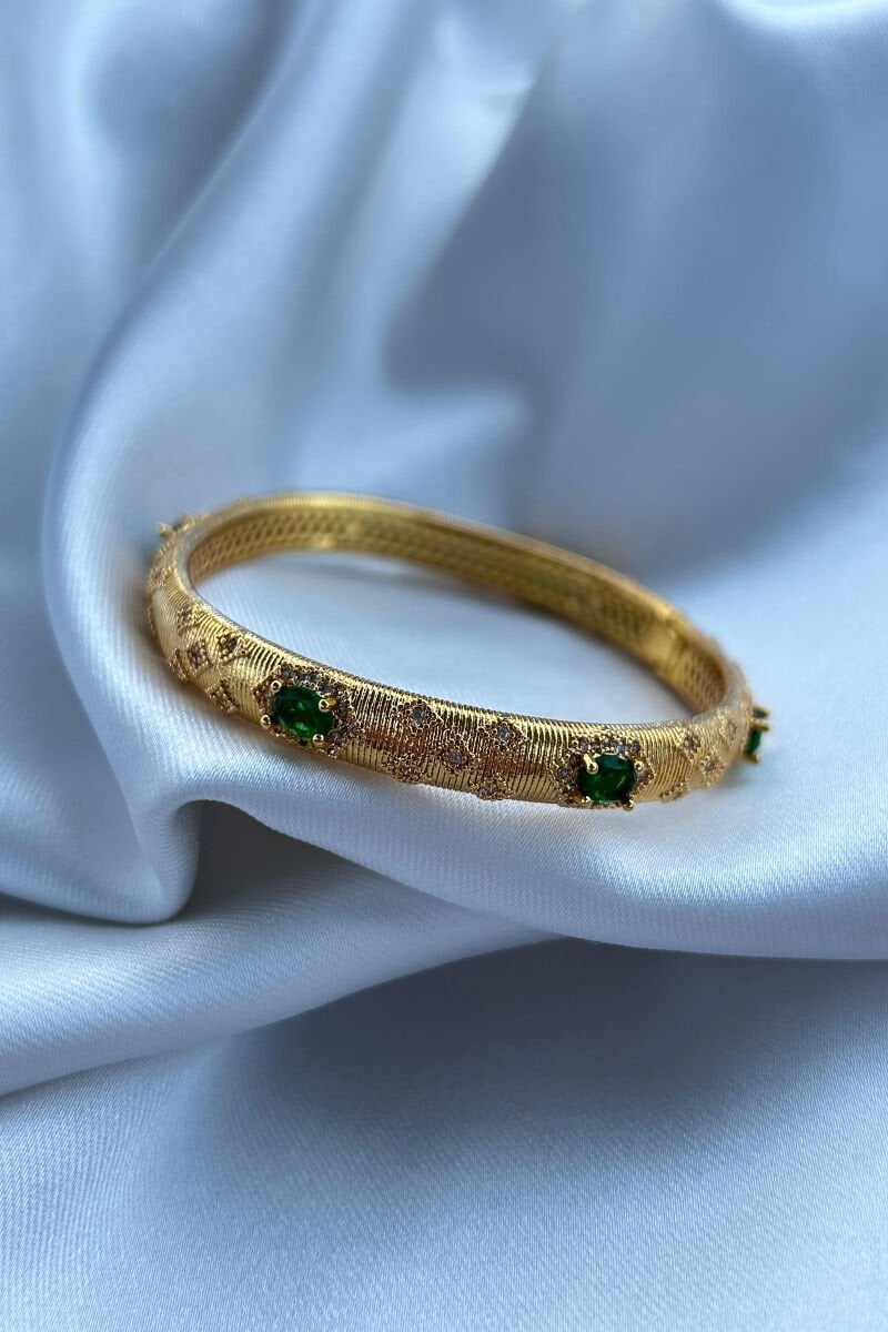 Yeşil Taş İşlemeli Tasarım Kelepçe