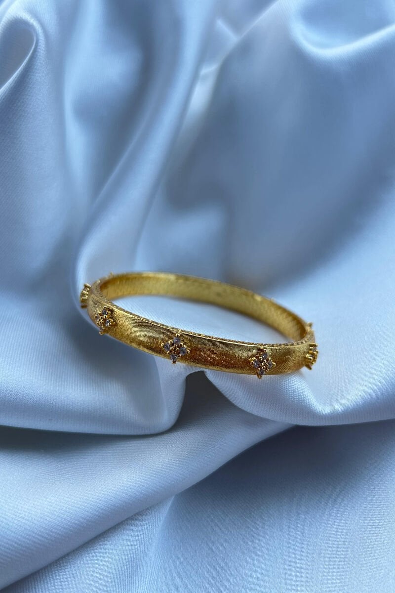 Kristal Çiçek Detaylı İşlemeli Tasarım Kelepçe