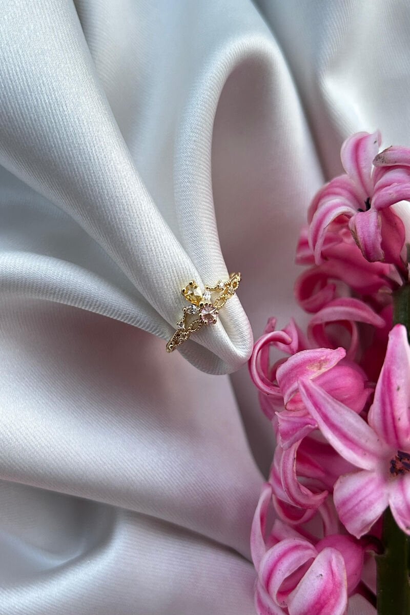 Zarif Model Renkli Taş Tasarım Yüzük