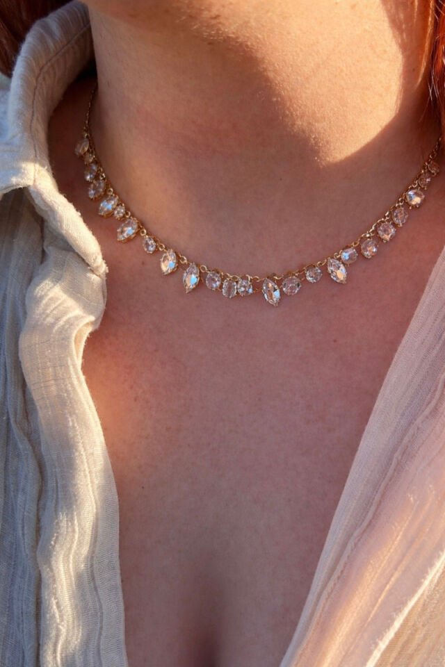 Kristal Taşlı Choker Tasarım Kolye