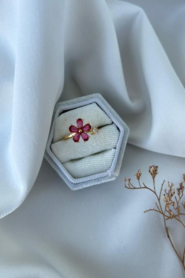 Kırmızı Çiçek Tasarım Model Yüzük