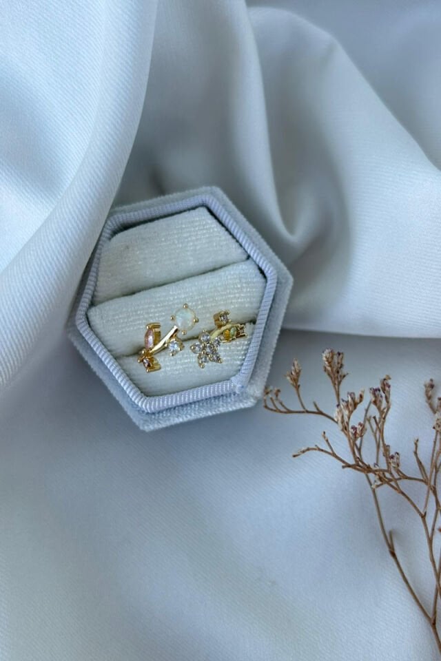 Sedefli Taş Çiçek Dalı Model Yüzük