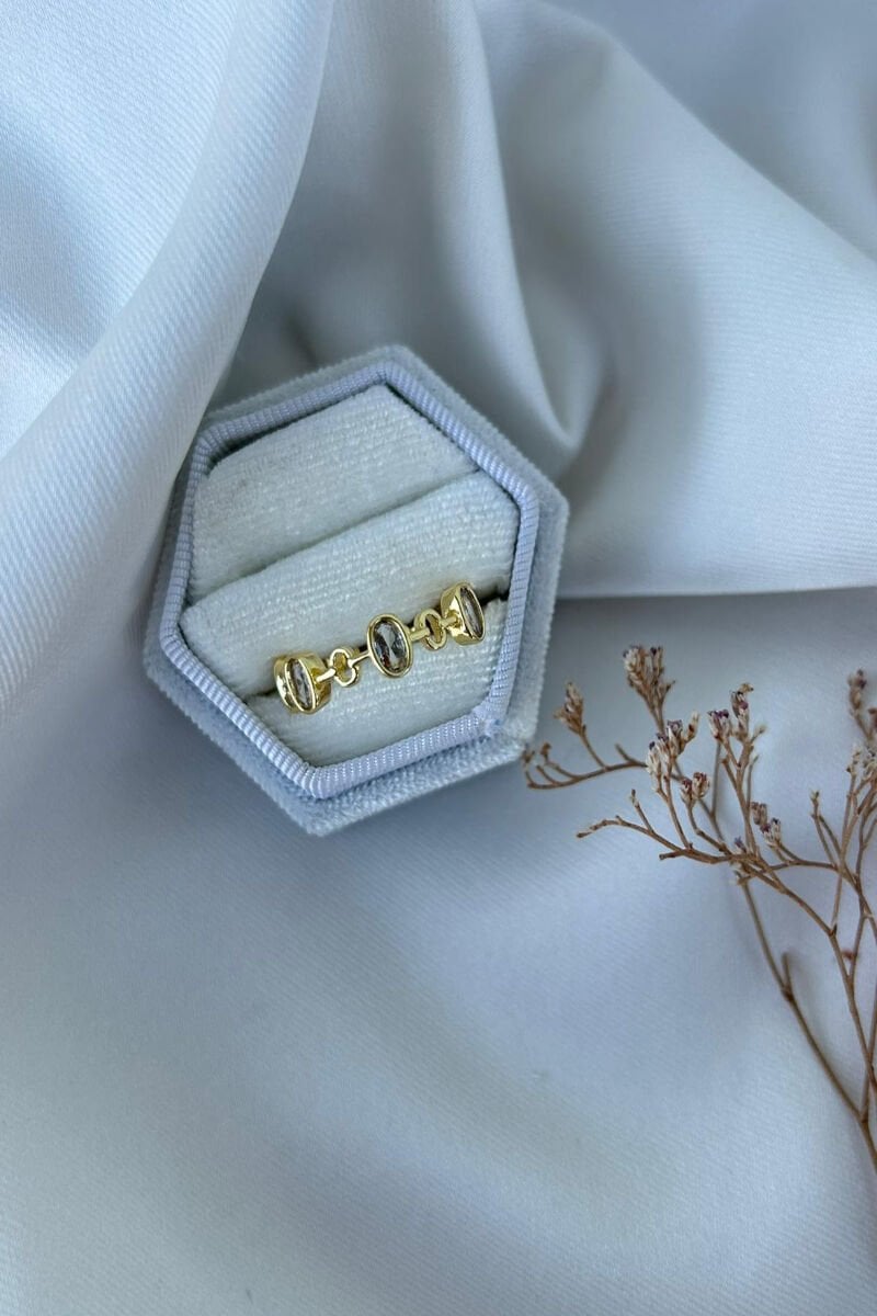 Oval Model Zirkon Taşlı Yüzük