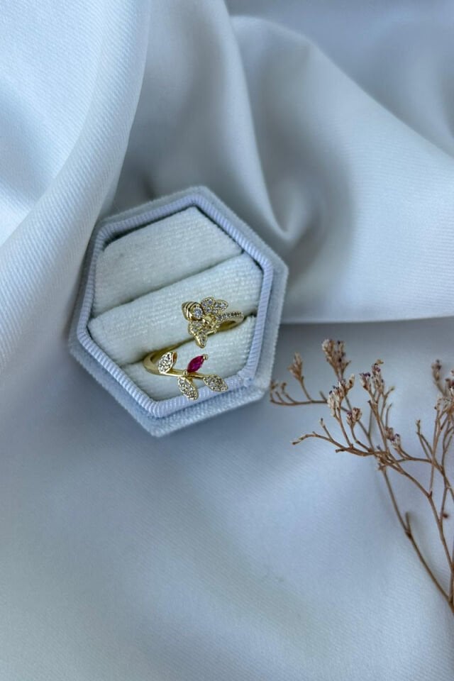 Arı Detaylı Tasarım Model Yüzük